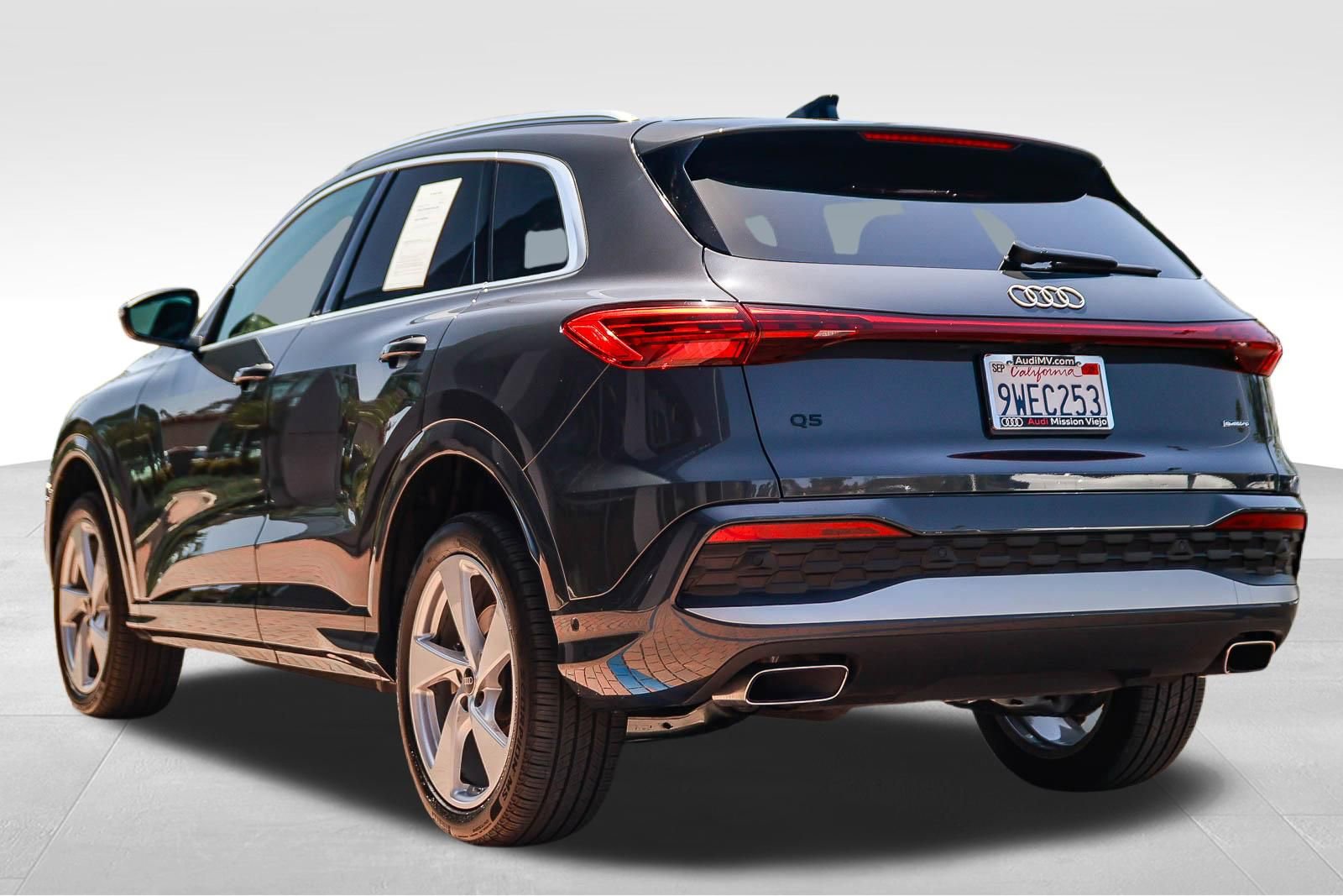 Certified 2025 Audi Q5 Premium Plus w/ Premium Plus image 5