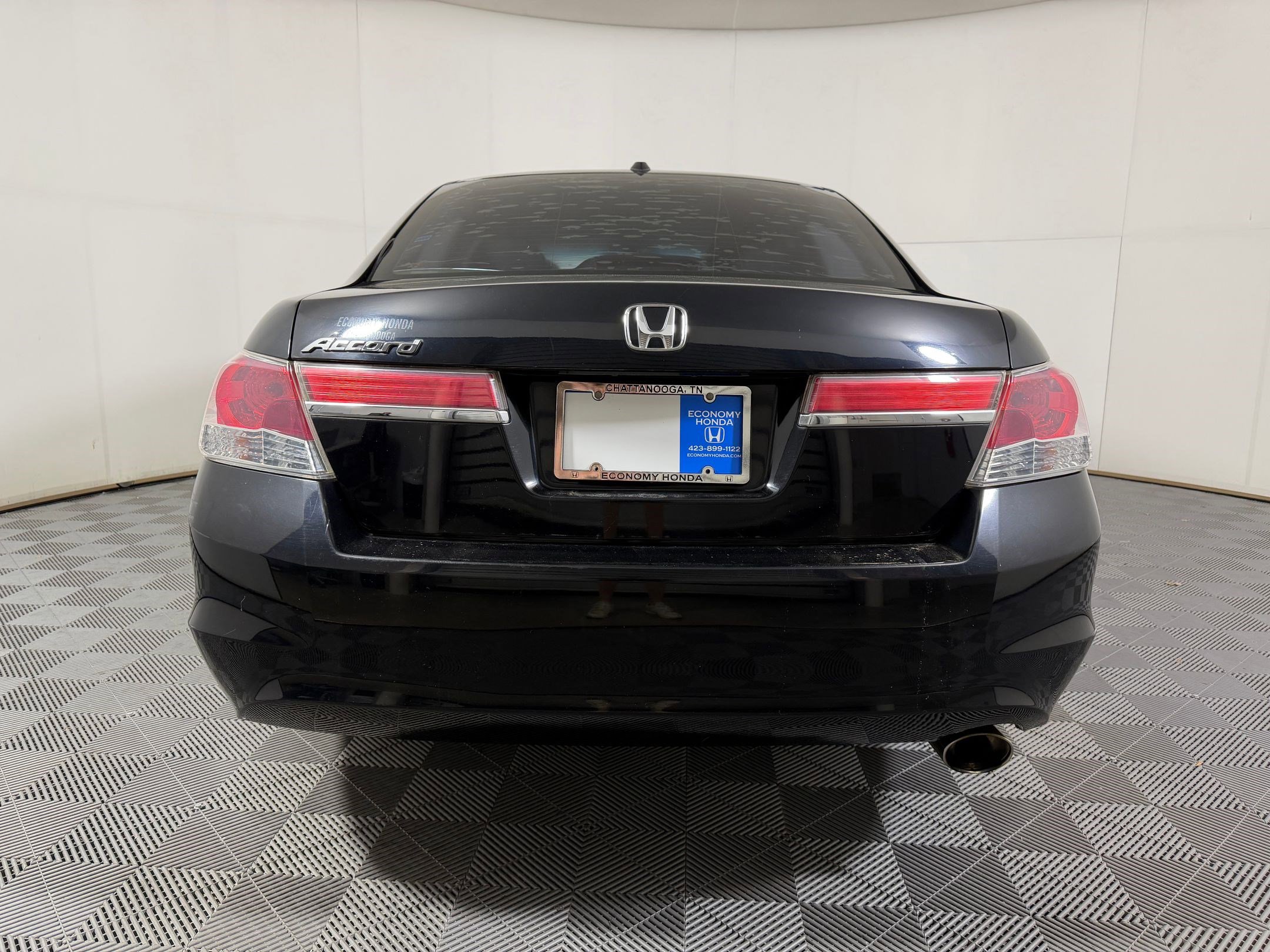Used 2011 Honda Accord EX-L image 8
