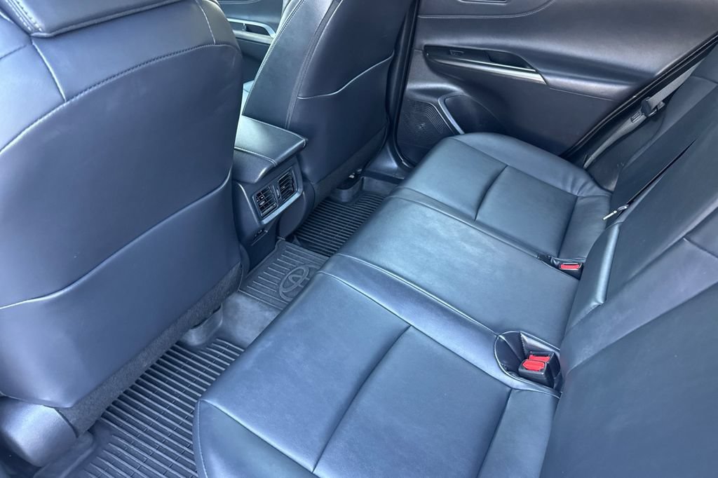 Certified 2023 Toyota Venza Nightshade AWD/4WD image 11