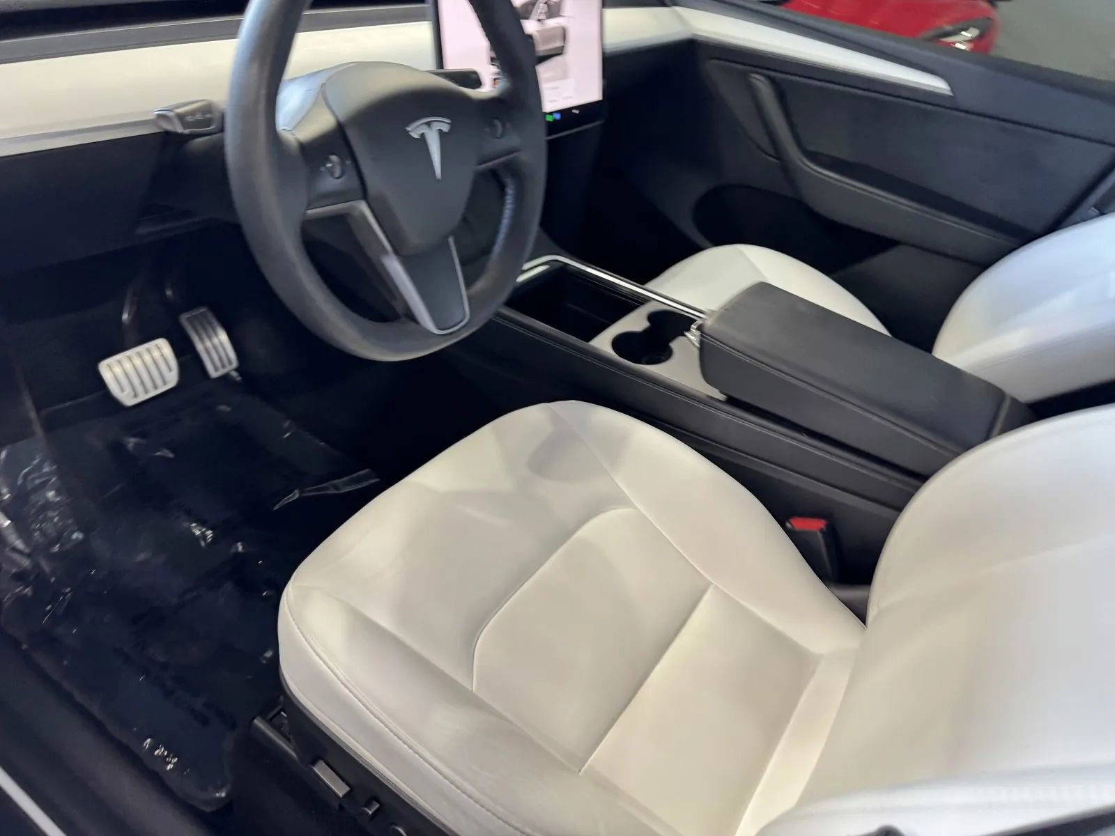 Used 2022 Tesla Model Y Performance image 12