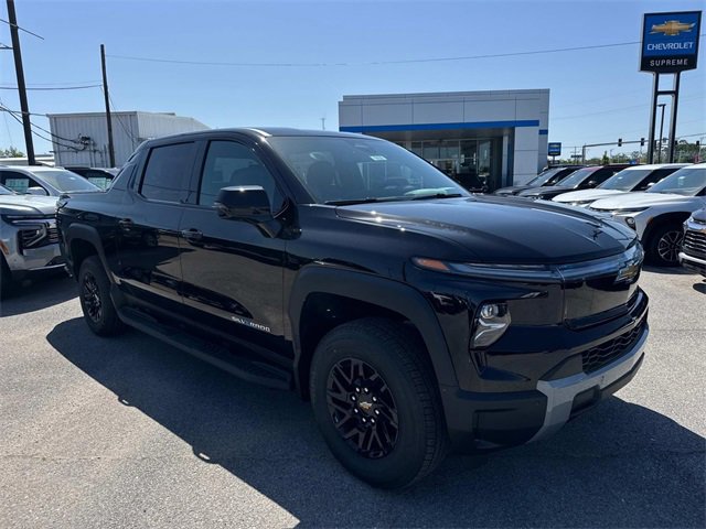 New 2025 Chevrolet Silverado EV LT