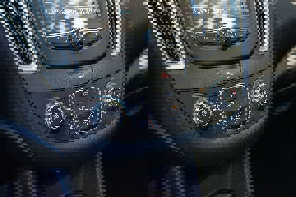 Used 2018 Chevrolet Malibu LS FWD image 20