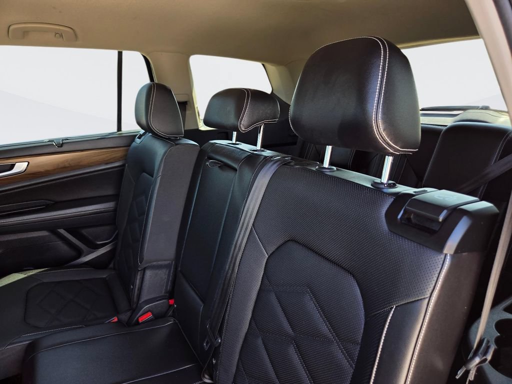 Used 2025 Volkswagen Atlas SE FWD image 34