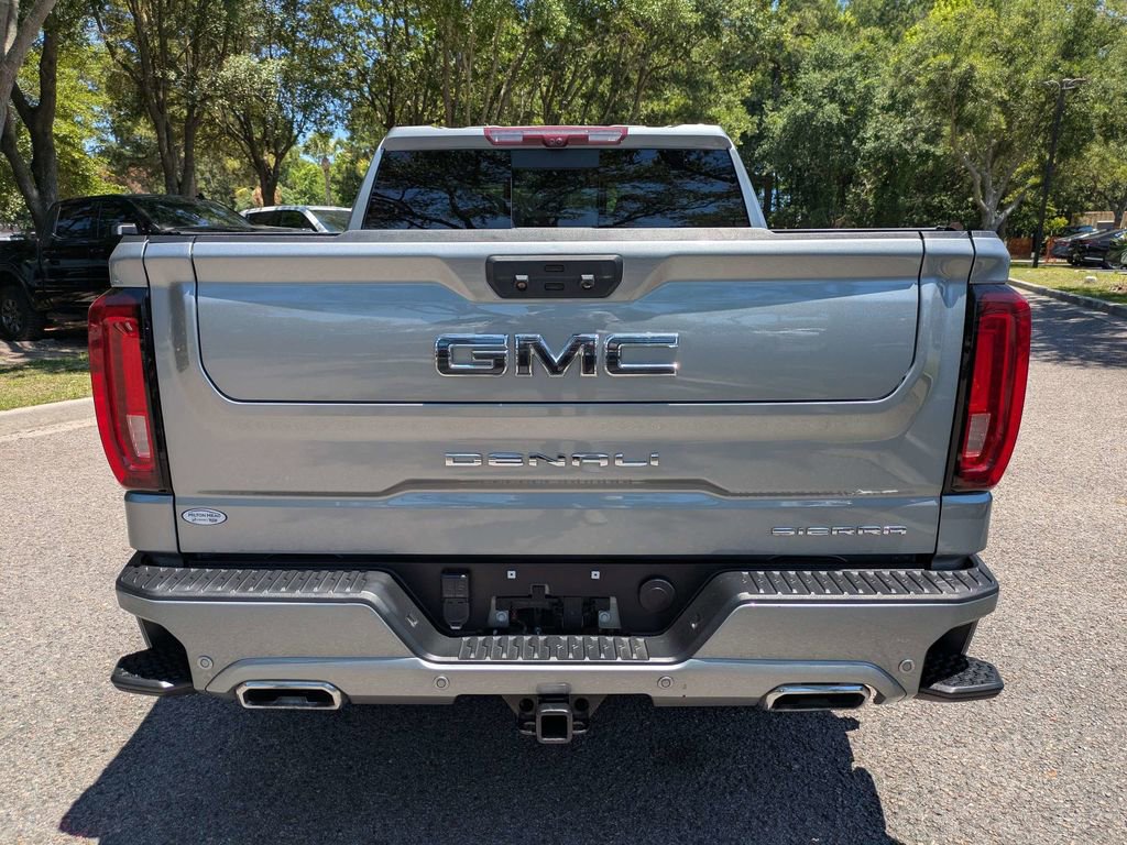 Used 2023 GMC Sierra 1500 Denali Ultimate AWD/4WD image 4