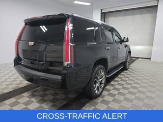 Used 2020 Cadillac Escalade Luxury w/ Escalade Sport Edition image 4