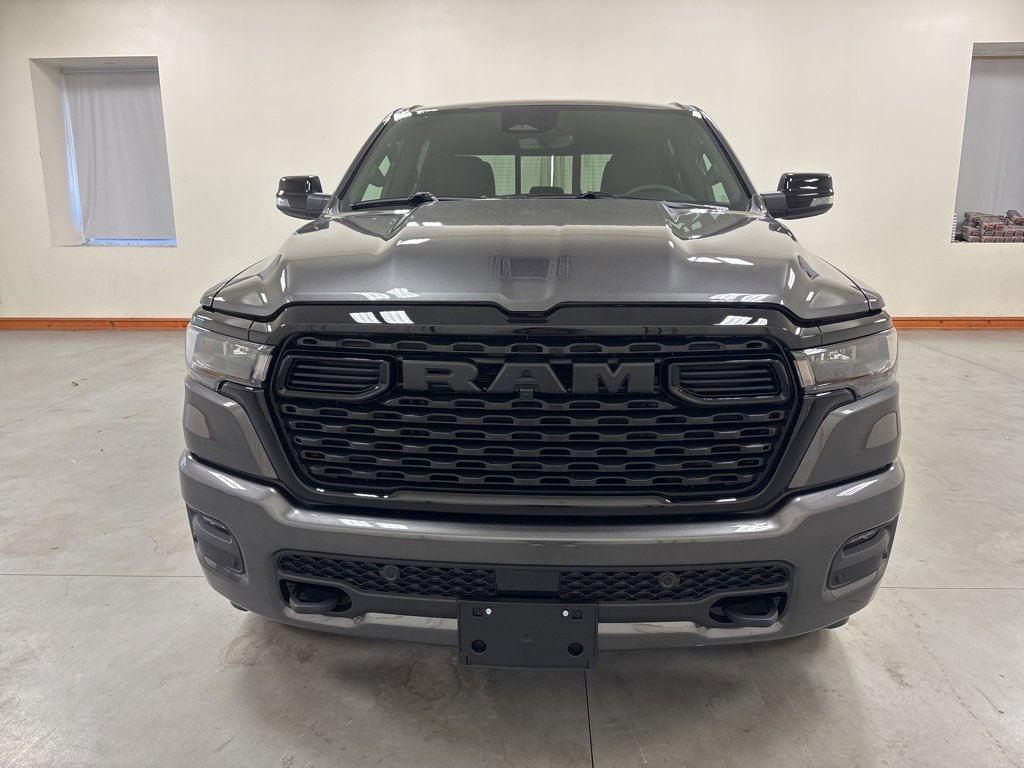 New 2026 RAM 1500 4x4 Crew Cab image 3