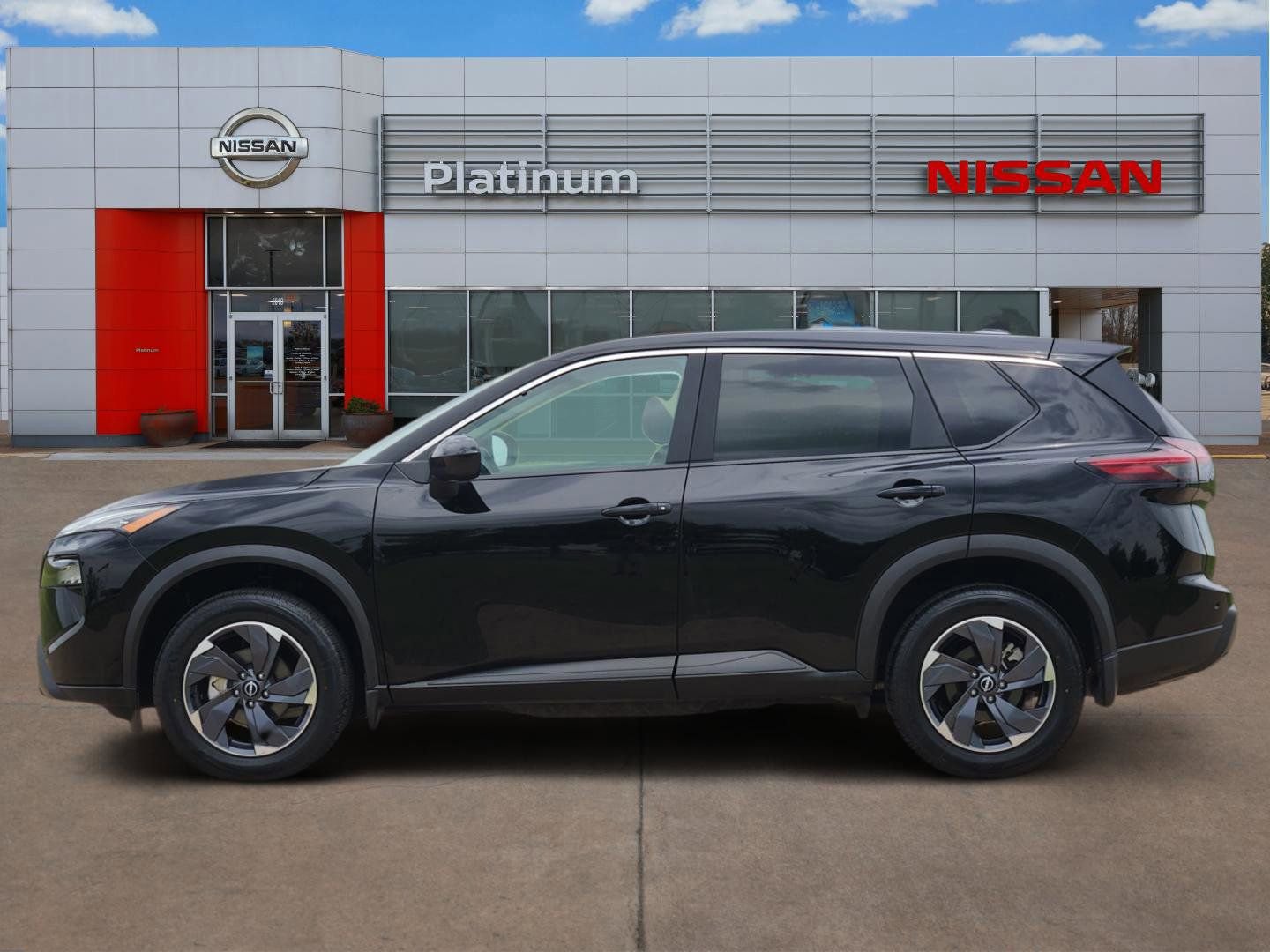 Used 2024 Nissan Rogue SV FWD image 3