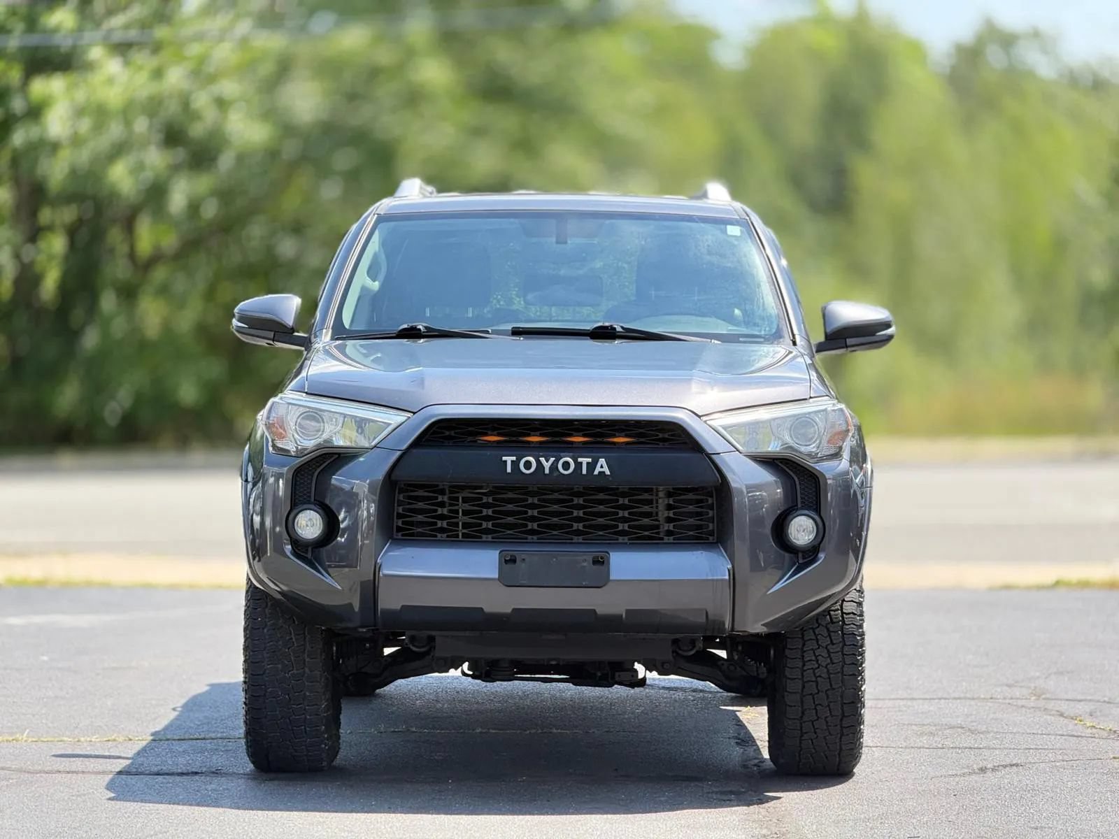Used 2017 Toyota 4Runner SR5 Premium AWD/4WD image 3