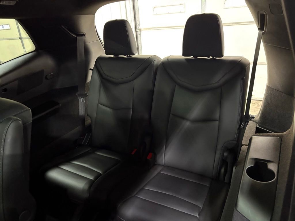 Used 2025 Cadillac XT6 Premium Luxury image 13