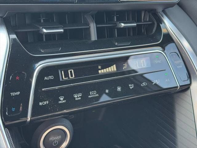 Certified 2024 Toyota Venza XLE AWD/4WD image 83
