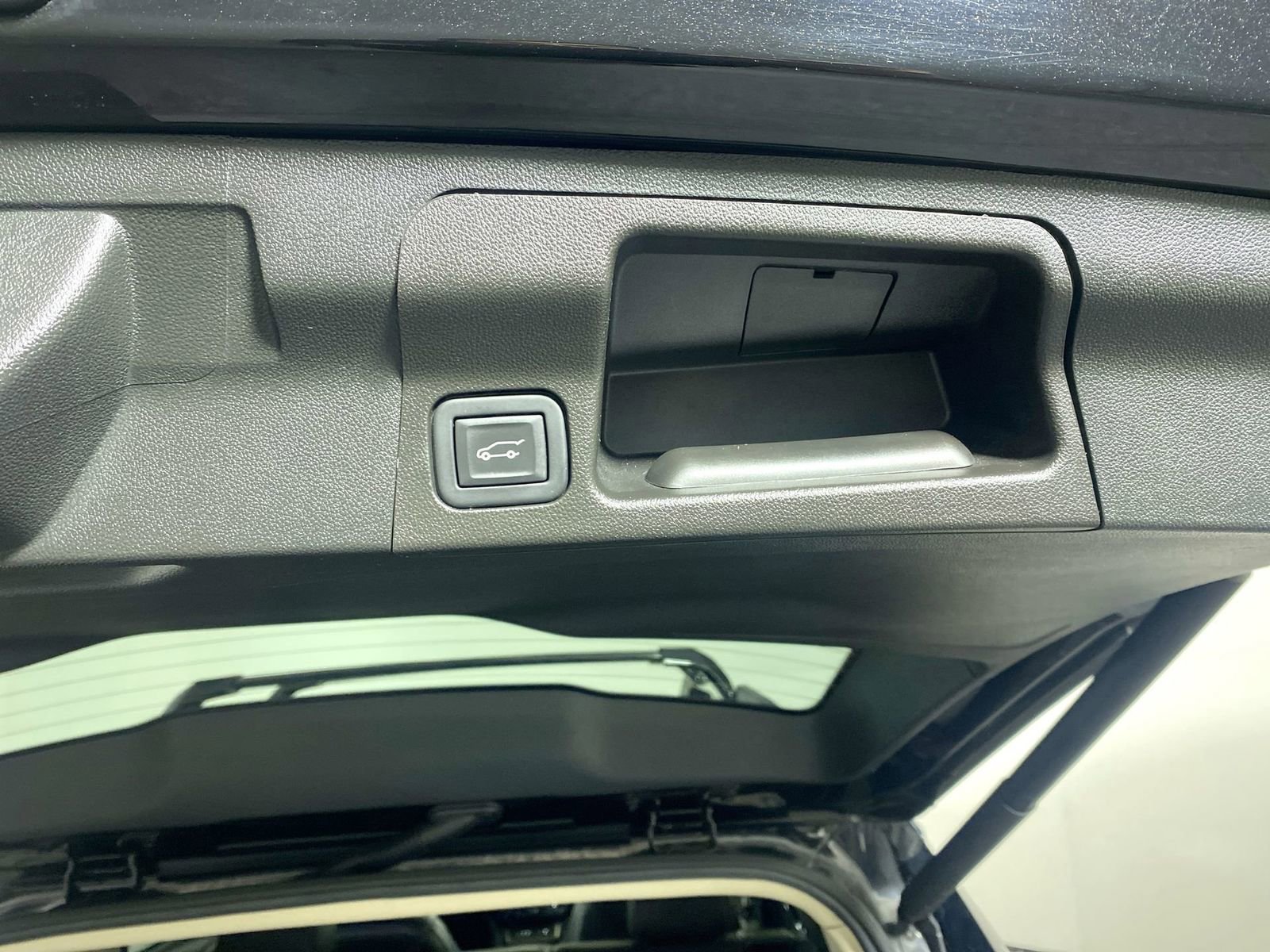 Used 2023 GMC Acadia Denali image 31
