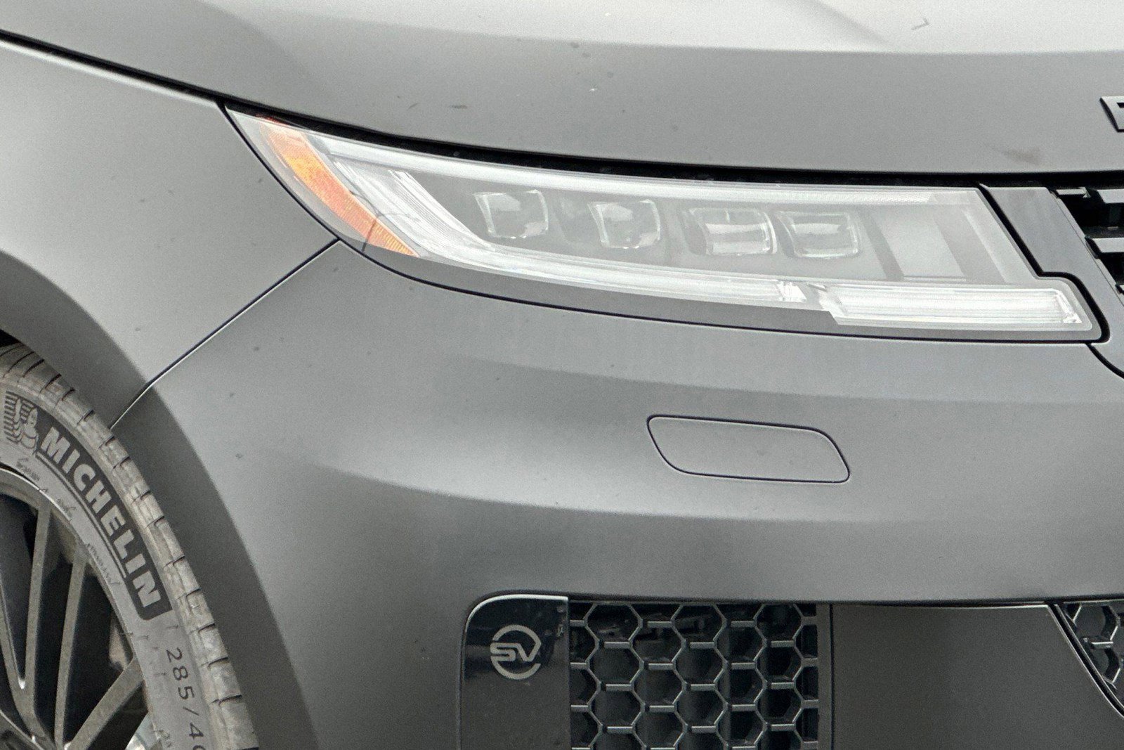 New 2026 Land Rover Range Rover Sport SV AWD/4WD image 11