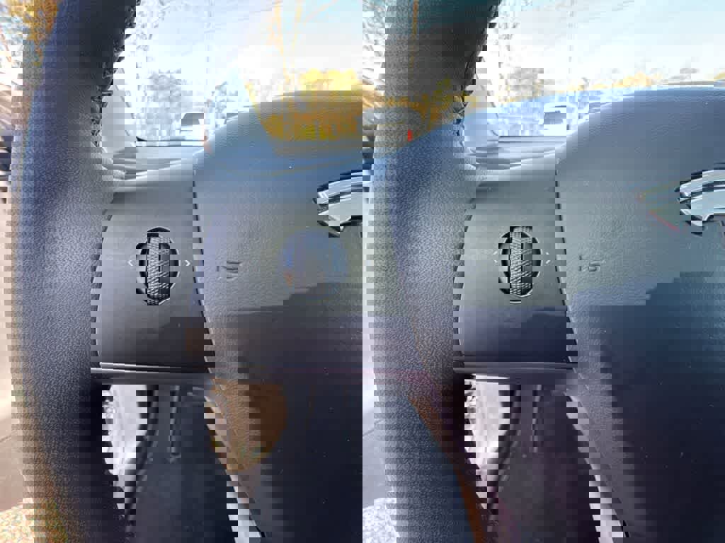 Used 2023 Tesla Model Y Long Range image 24