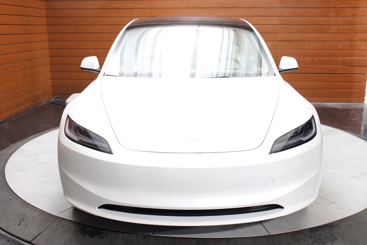 Used 2024 Tesla Model 3 Long Range RWD image 2