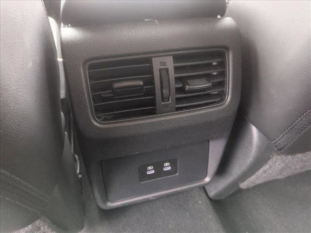 Used 2024 Nissan Rogue SL image 17