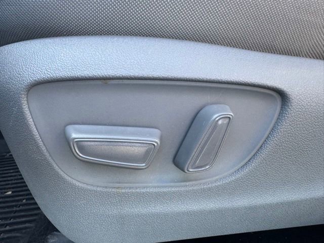 Used 2023 Toyota Highlander L image 15