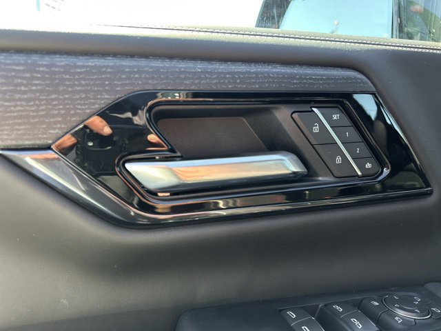 New 2026 GMC Yukon AT4 Ultimate AWD/4WD image 34