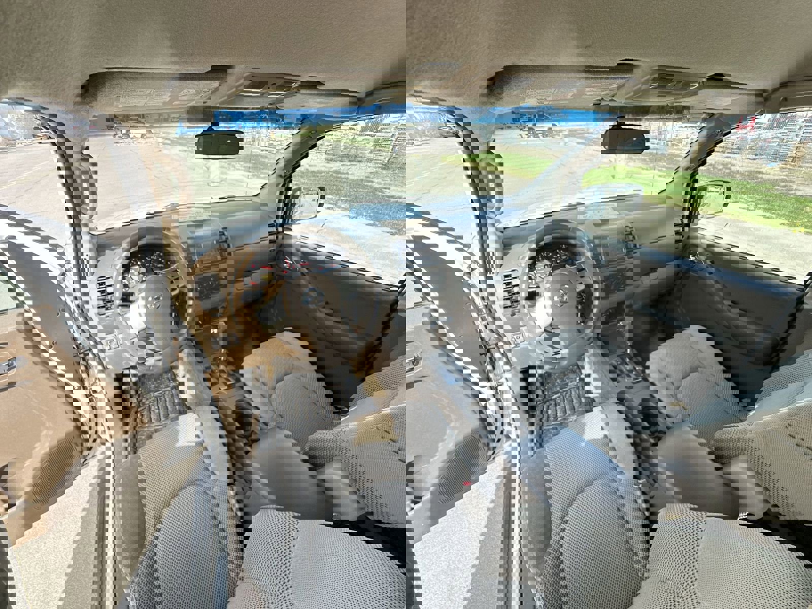 Used 2005 Nissan Frontier SE w/ (P01) Power Pkg image 17