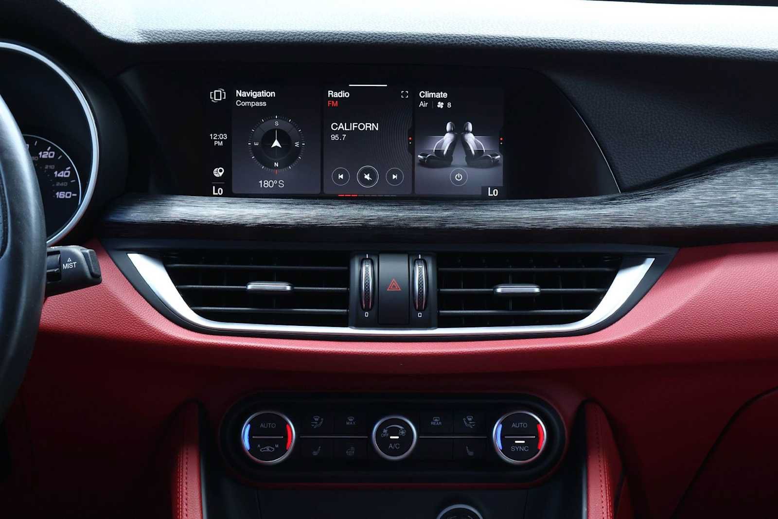 Used 2020 Alfa Romeo Stelvio w/ Nero Edizione RWD image 16
