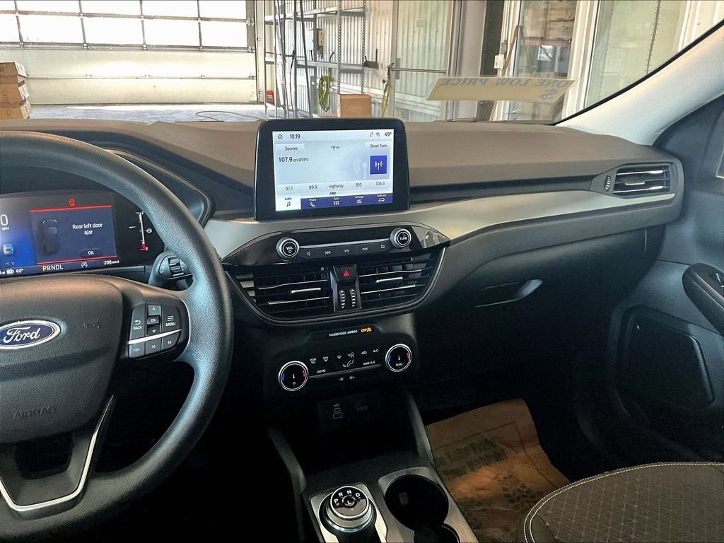 Used 2025 Ford Escape Active AWD/4WD image 18