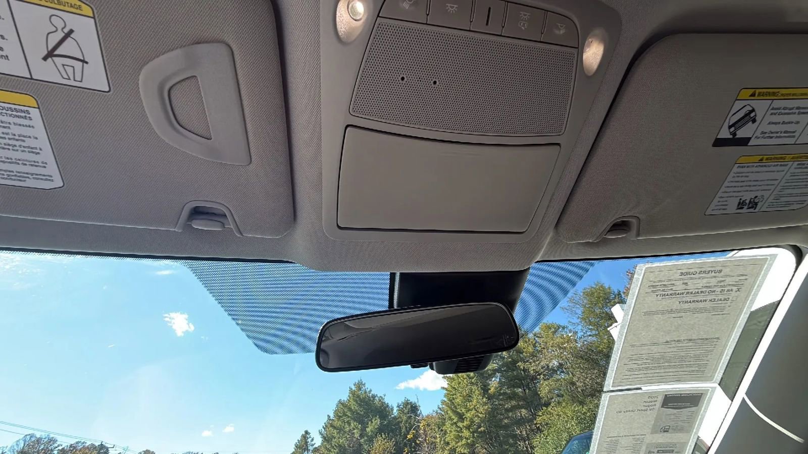 Used 2020 Nissan Rogue SV image 32