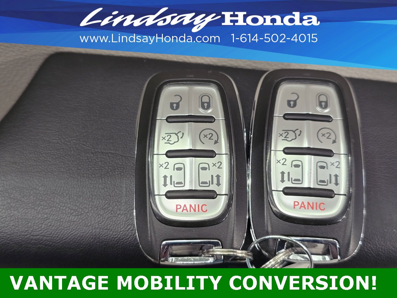 Used 2022 Chrysler Voyager LX image 21