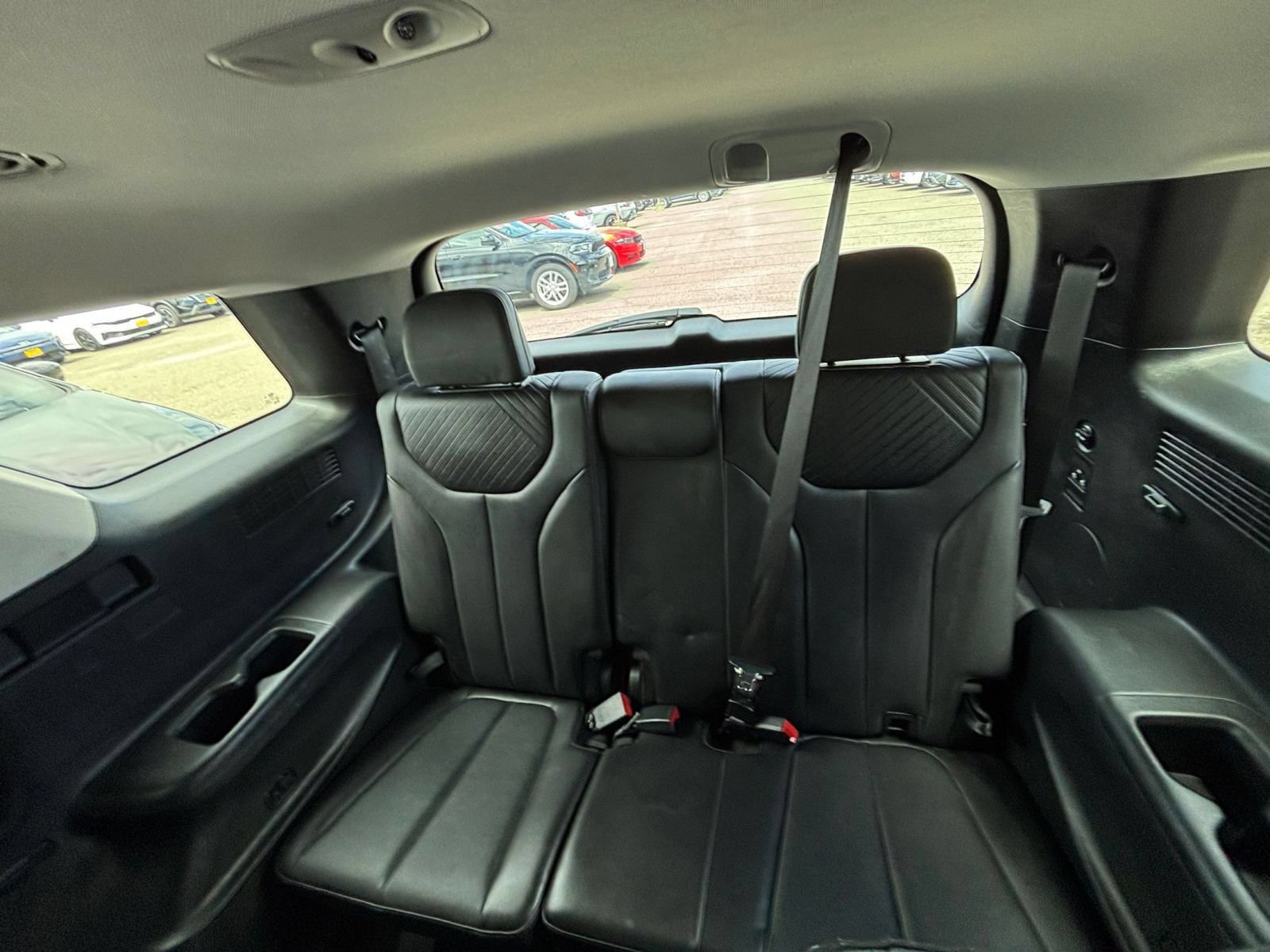 Used 2024 Hyundai Palisade SEL FWD image 31