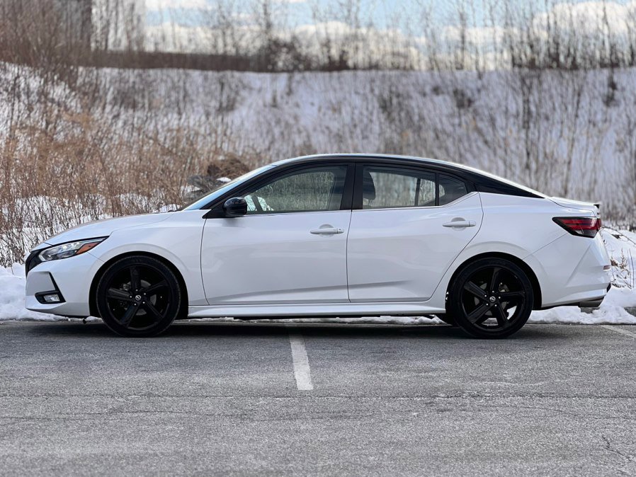 Used 2022 Nissan Sentra SR w/ Midnight Edition image 5