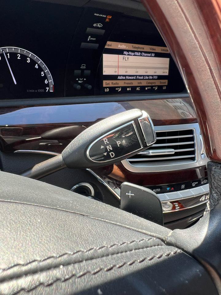Used 2011 Mercedes-Benz S 550 4MATIC image 20