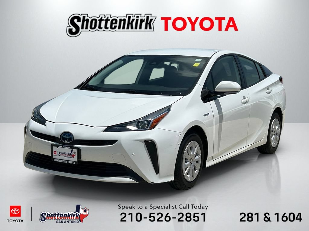 Used 2020 Toyota Prius LE FWD video 1