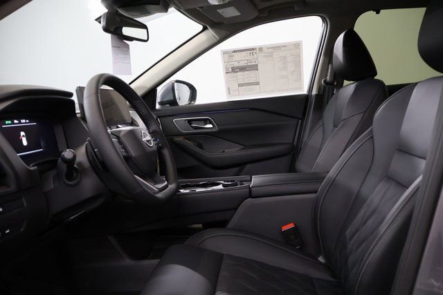 New 2026 Nissan Rogue Platinum image 11