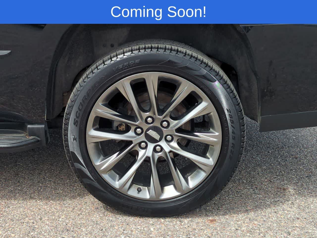Used 2020 Cadillac Escalade Luxury w/ Escalade Sport Edition AWD/4WD image 13