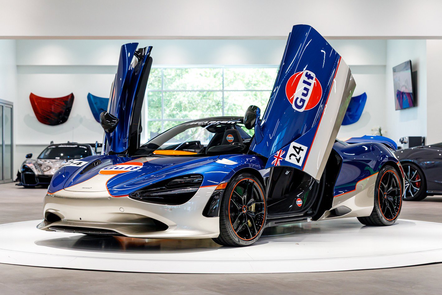 New 2024 McLaren 750S Spider image 4