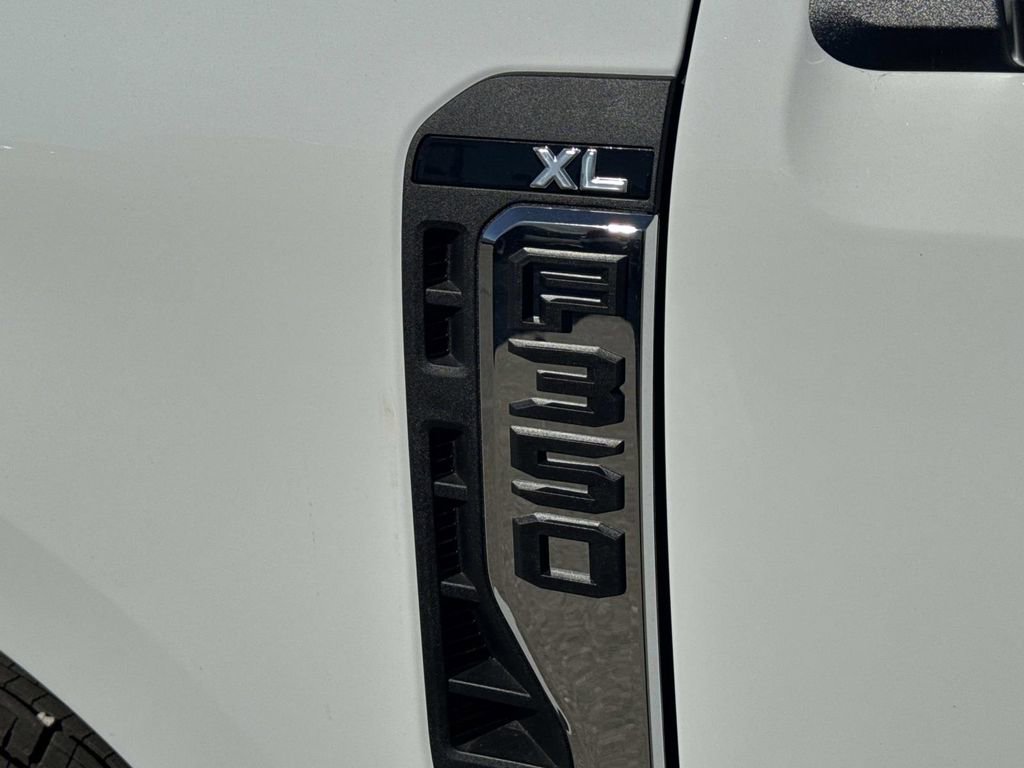 New 2026 Ford F350 XL w/ XL Chrome Package image 23