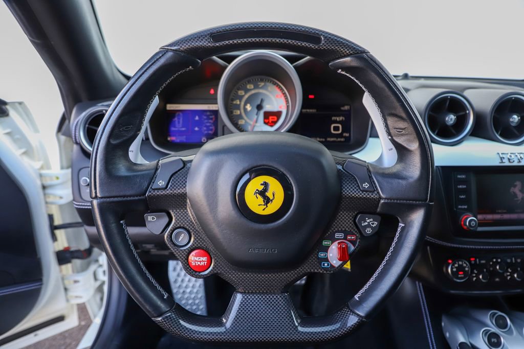Certified 2016 Ferrari FF image 6