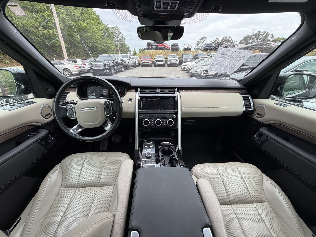 Used 2018 Land Rover Discovery HSE AWD/4WD image 13