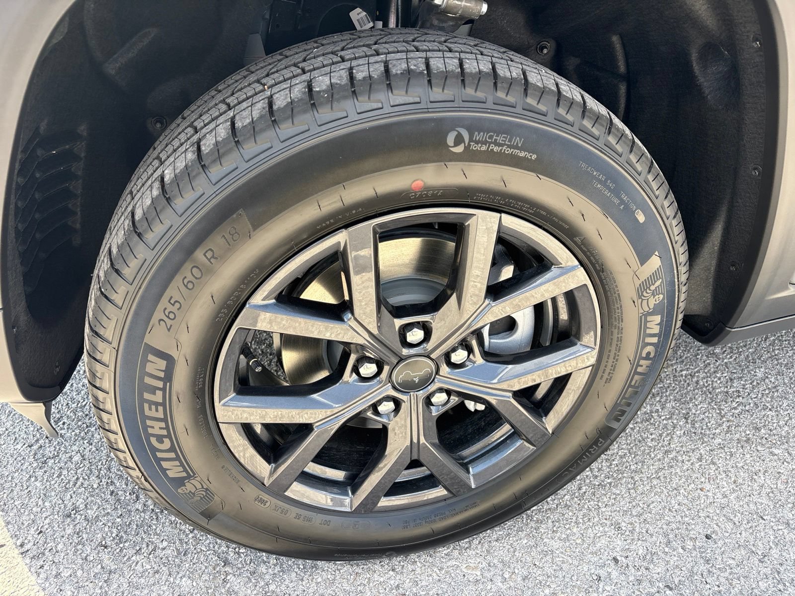 New 2027 Jeep Grand Cherokee Altitude AWD/4WD image 29