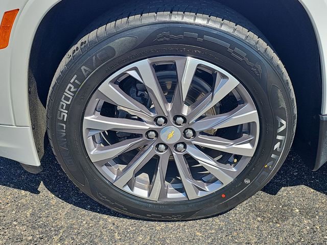 Used 2022 Chevrolet Traverse Premier FWD image 34