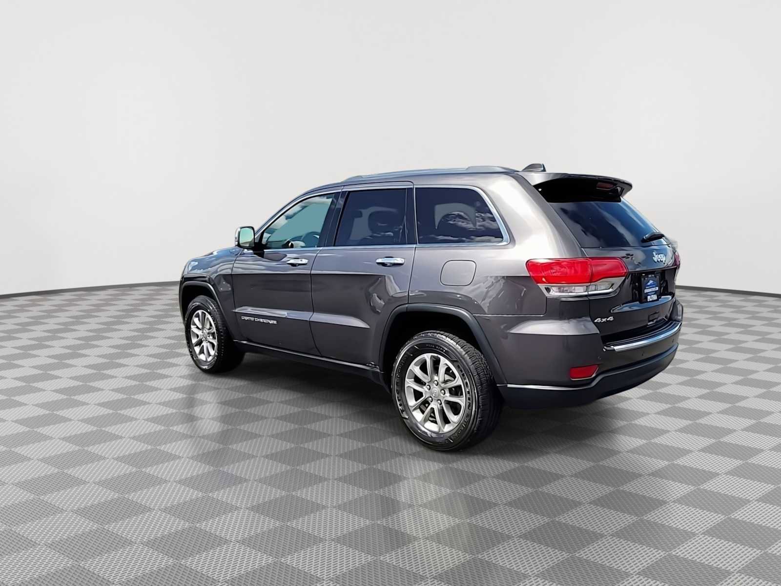 Used 2016 Jeep Grand Cherokee Limited image 6