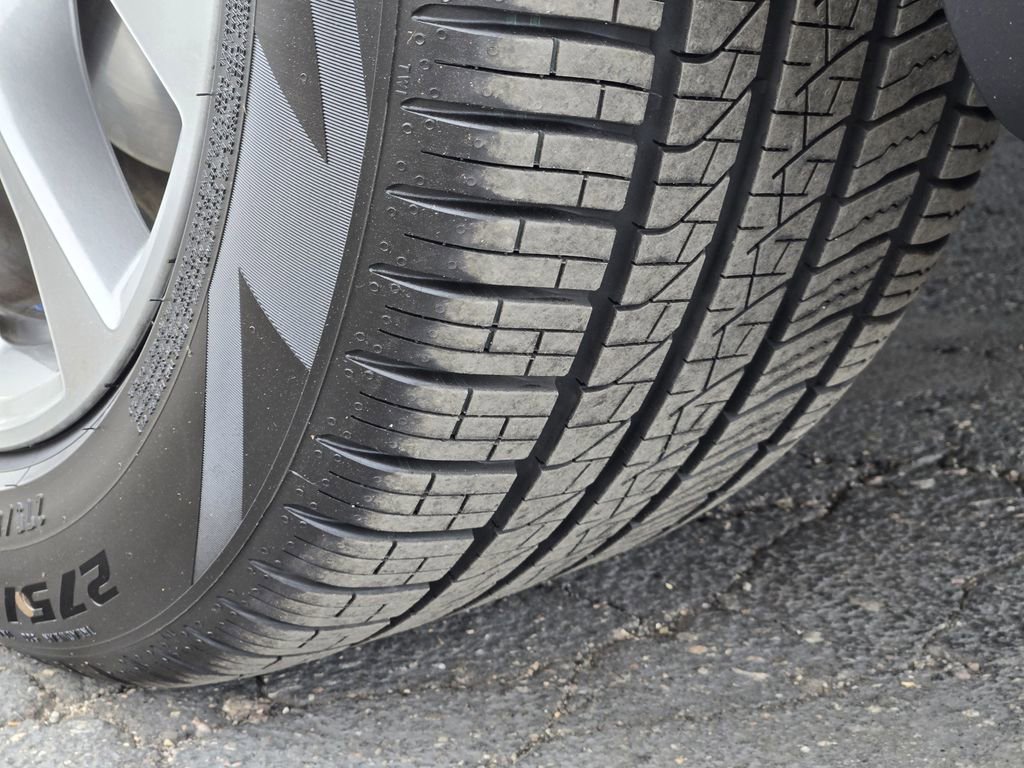 Certified 2025 BMW X5 xDrive50e w/ Parking Assistance Package image 12