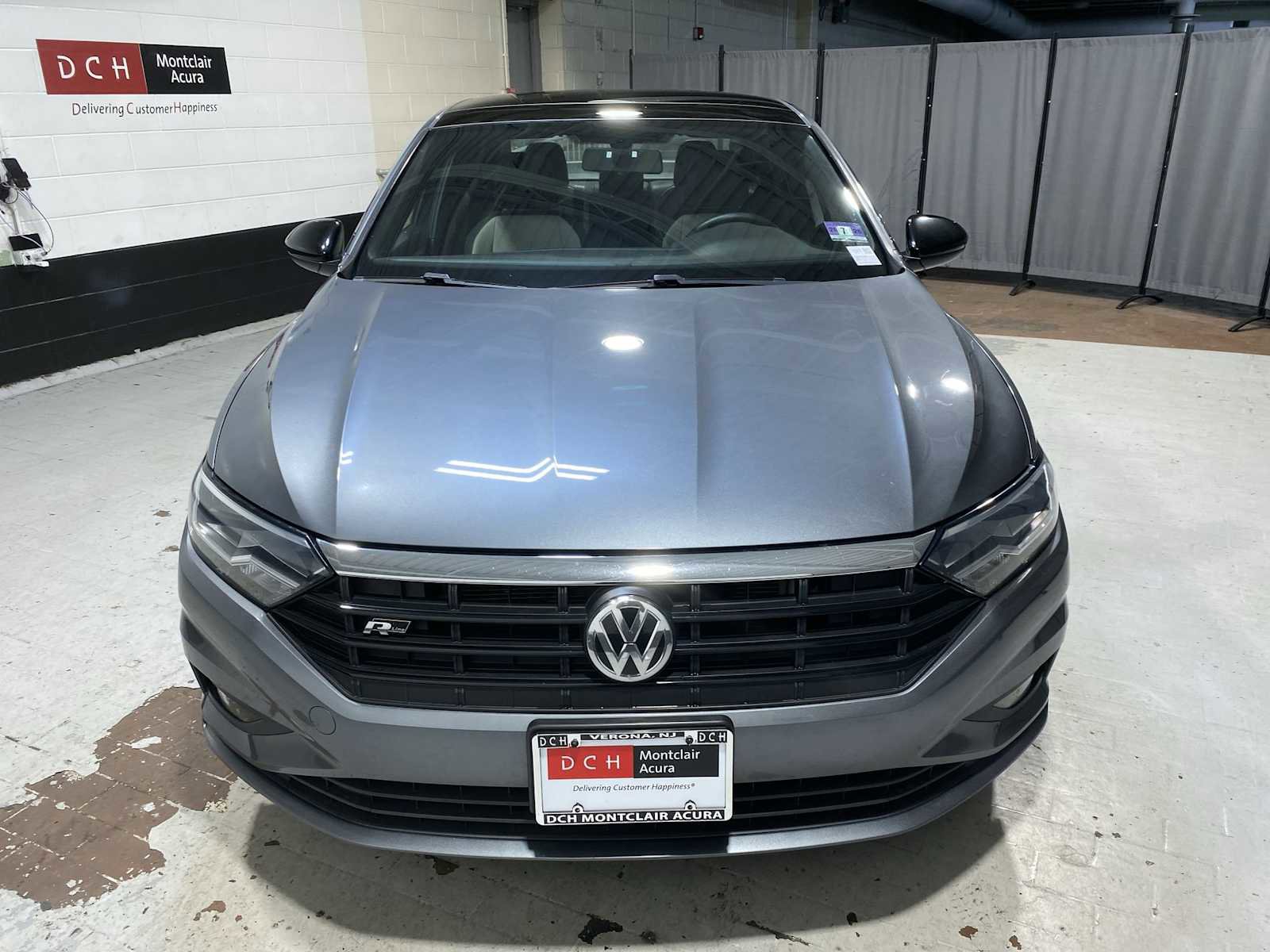 Used 2019 Volkswagen Jetta R-Line w/ R-Line Cold Weather Package FWD image 6