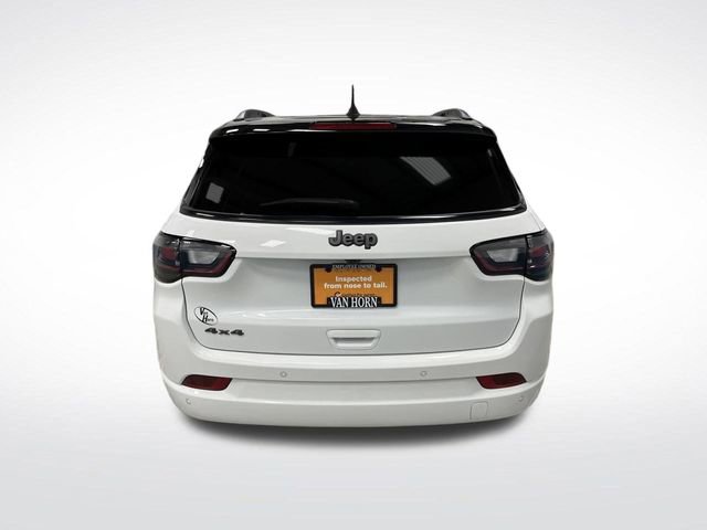 Used 2025 Jeep Compass Limited w/ High Altitude Package image 14