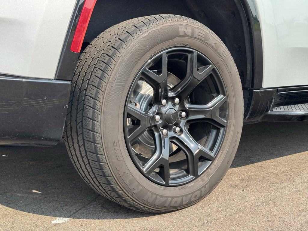 Used 2024 Jeep Wagoneer Series II image 29