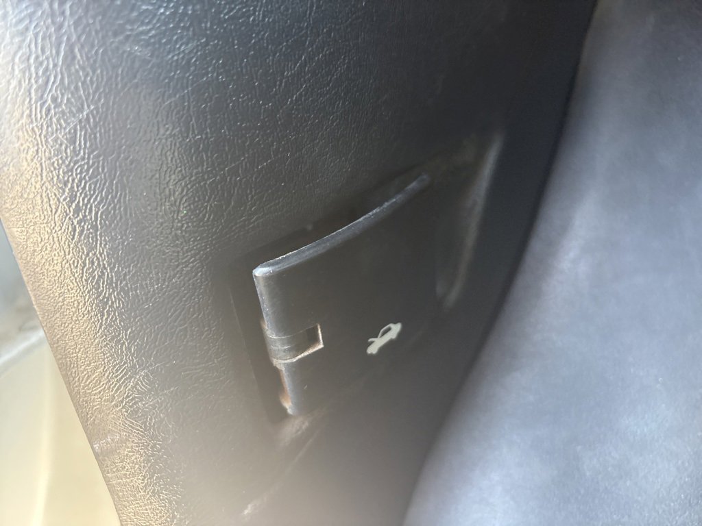 Used 2013 GMC Savana 2500 w/ Cold Climate Package image 22