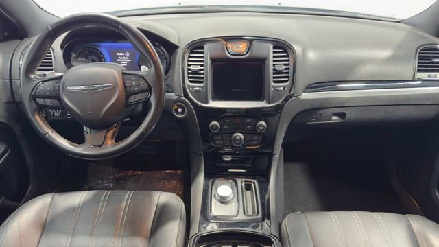 Used 2019 Chrysler 300 S image 17