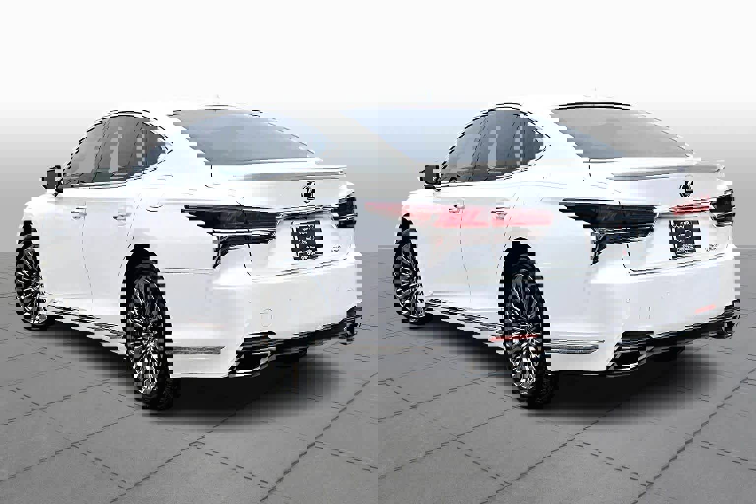 Used 2020 Lexus LS 500 image 12