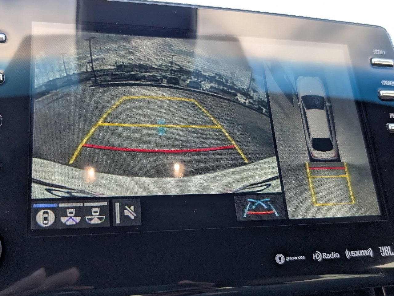 Used 2022 Toyota Avalon Limited w/ Advanced Safety Package image 6