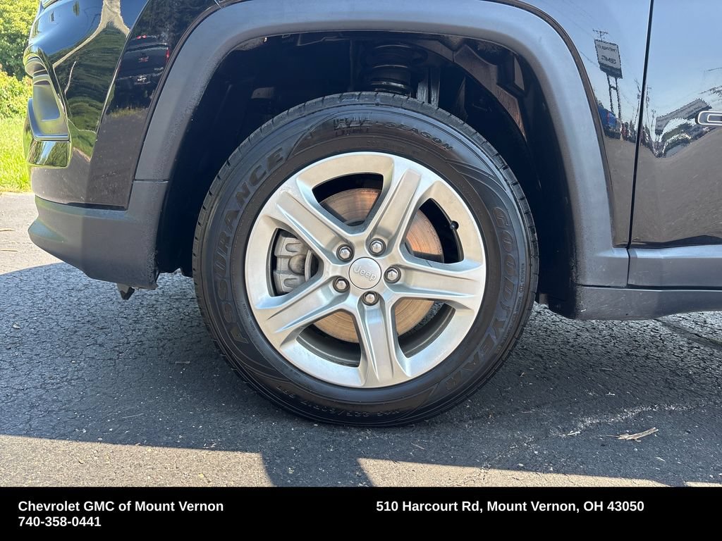 Used 2024 Jeep Compass Latitude AWD/4WD image 43
