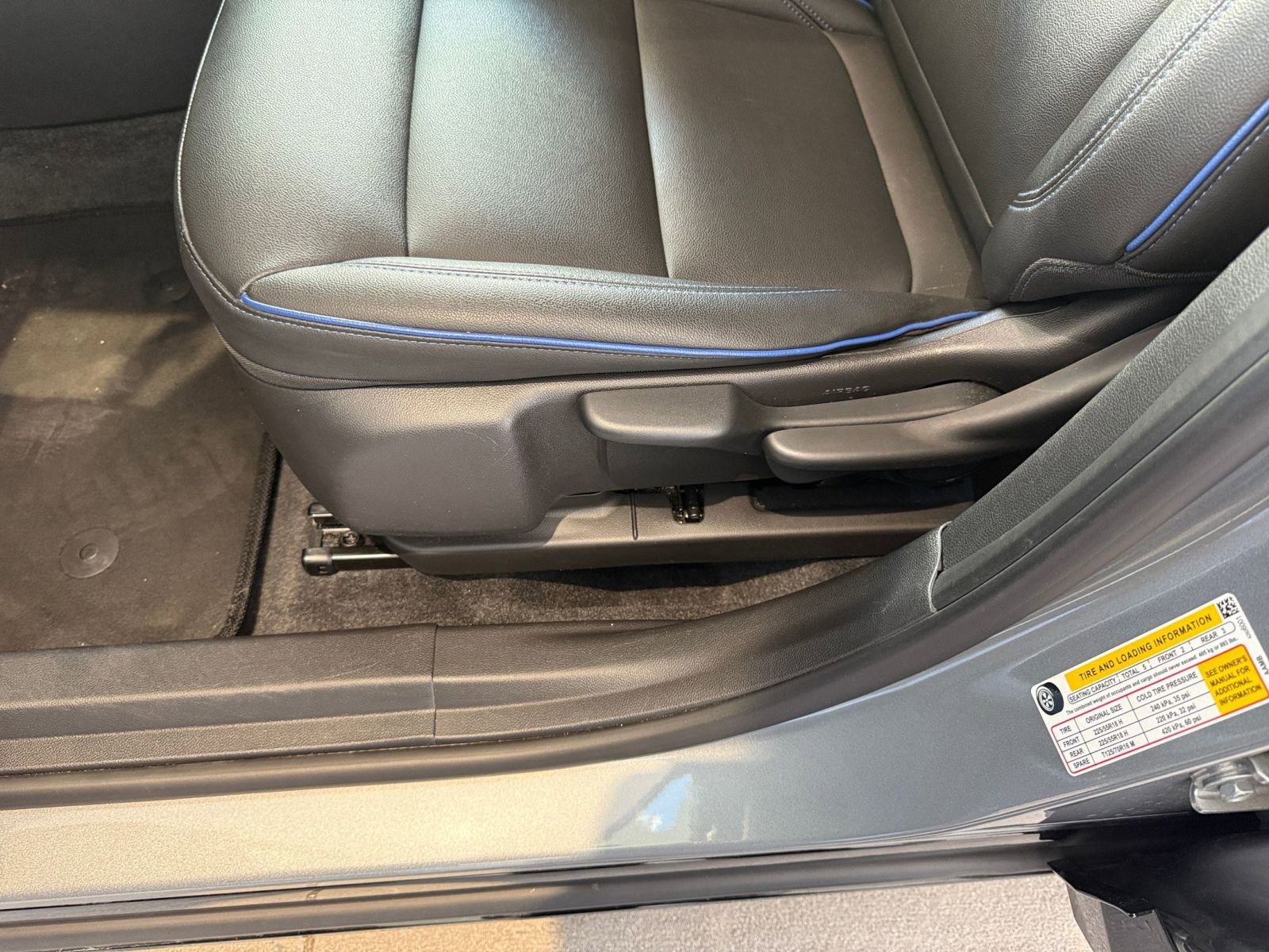 Used 2025 Buick Envista Sport Touring image 23