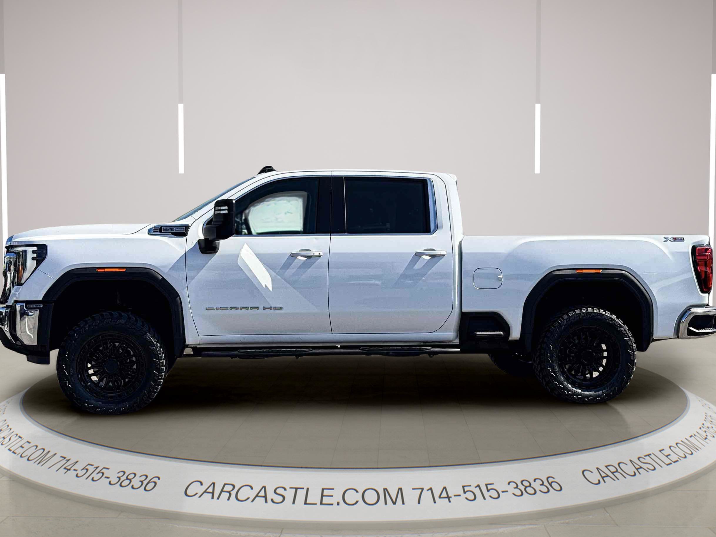 Used 2024 GMC Sierra 2500 SLE w/ SLE Convenience Package AWD/4WD image 3